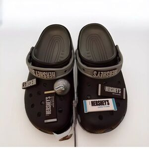 Crocs Hersheys Classic Clog Unisex Size 6 Mens 8 Womens Brown NWT